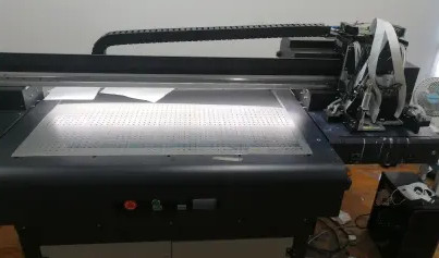 9060的UV打印機(jī) 9060的UV打印機(jī)