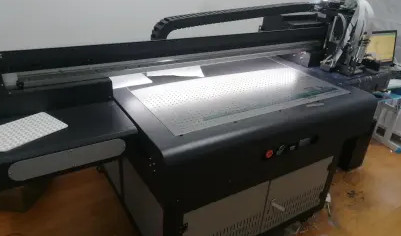 9060的UV打印機(jī) 9060的UV打印機(jī)